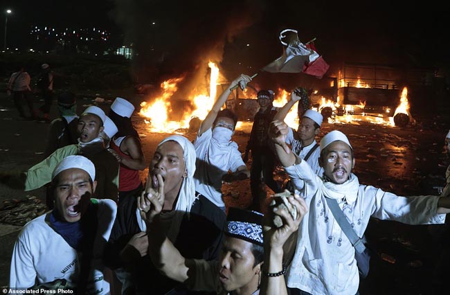 Demo 2 Desember Dilarang Kapolri, Terdeteksi Rencana Makar