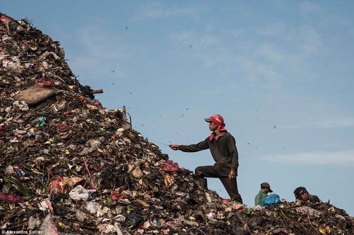 Bantar Gebang di Mata Media Asing, Ini Laporan Pandangan Matanya