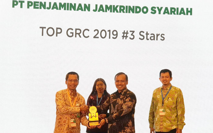 Tata Kelola Perusahaan, Jamsyar Raih Penghargaan Top GRC Awards 2019