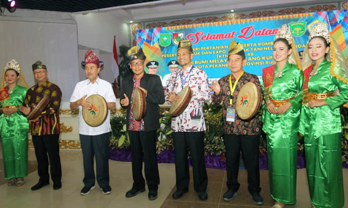 Di Pekanbaru, Kepala Badan dan Ketua KTNA Serukan Lumbung Pangan Dunia