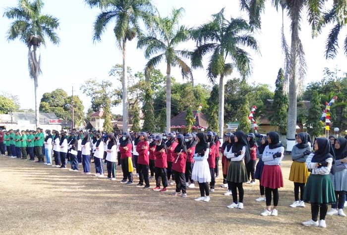 Berita Foto Ujian Masuk, Tes TOEFL dan Drumband Polbangtan YoMa