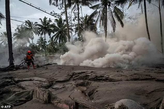 Dua Korban Erupsi Semeru Teridentifikasi