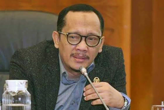 Cintai Petani, DPR Sepakat Tolak Wacana Impor Beras