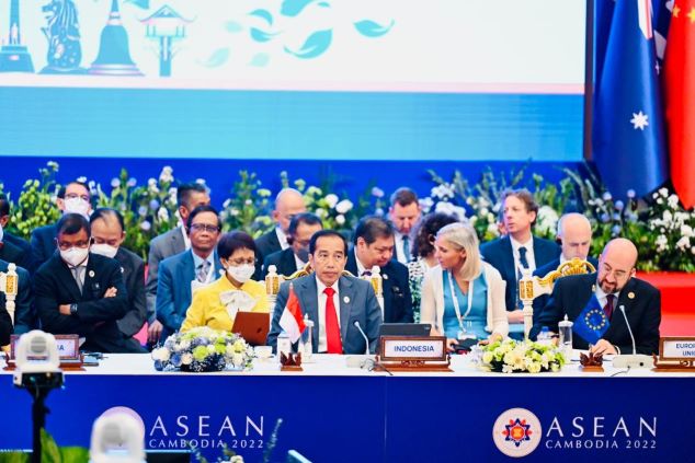 KTT ASEAN. Presiden Jokowi Dorong Negara Asia Timur Perkokoh Perdamaian Indo-Pasifik