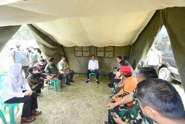 Jokowi Instruksikan Buka Akses Daerah Terisolasi Akibat Gempa di Cianjur
