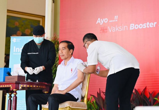 Presiden Jokowi Ajak Masyarakat Vaksin Booster Covid-19