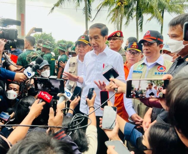 Presiden Jokowi Tinjau Titik Pusat Gempa Cianjur