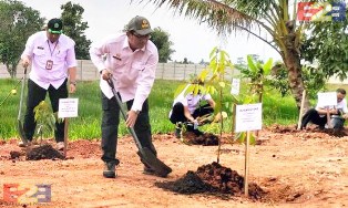 SMKPP Kementan Dukung OASE KIM Tanam Serentak 1.000 Pohon Buah