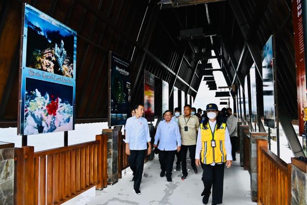 Presiden Jokowi Ajak Semua Pihak Jaga Kebersihan Pantai Malalayang