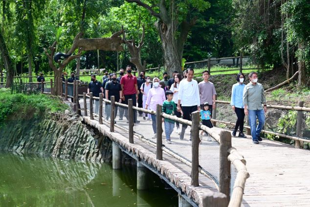 Presiden Jokowi Tinjau Revitalisasi Kawasan Wisata Solo Safari