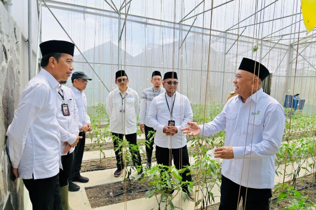 Jokowi Dukung Model Bisnis Pertanian di Pesantren Al-Ittifaq