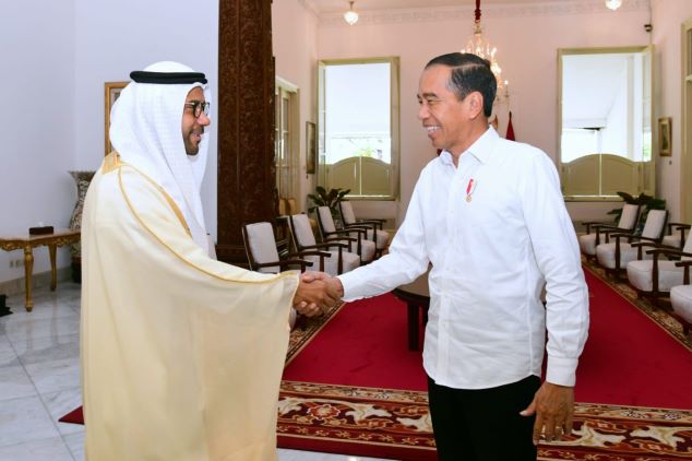 Terima Kunjungan Dubes PEA, Presiden Jokowi Dorong Perkuat Hubungan Ekonomi 