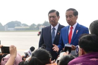 Johnny Plate Tersangka, Presiden Jokowi Tunjuk Mahfud MD jadi Plt Menkominfo