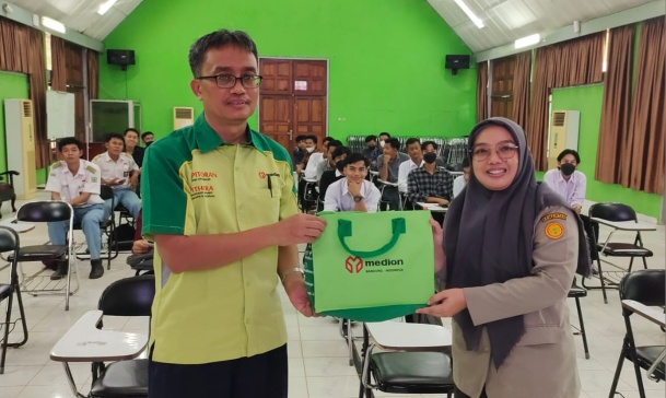 Industri dan Dunia Kerja Jaring Lulusan SMK-PP Kementan yang Kompeten