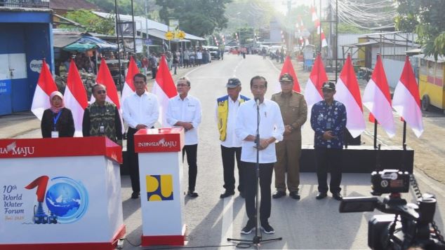 President Jokowi Encourages Increased Connectivity to Productive Areas in NTB