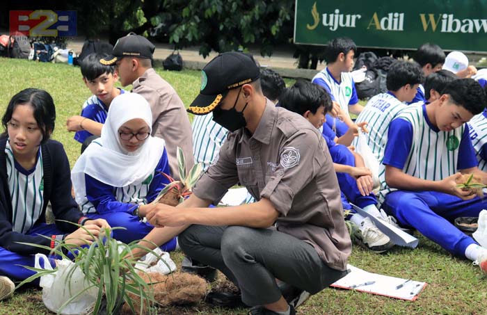 Siswa SMP Al-Izhar Belajar Perbanyakan Tanaman di Polbangtan Kementan