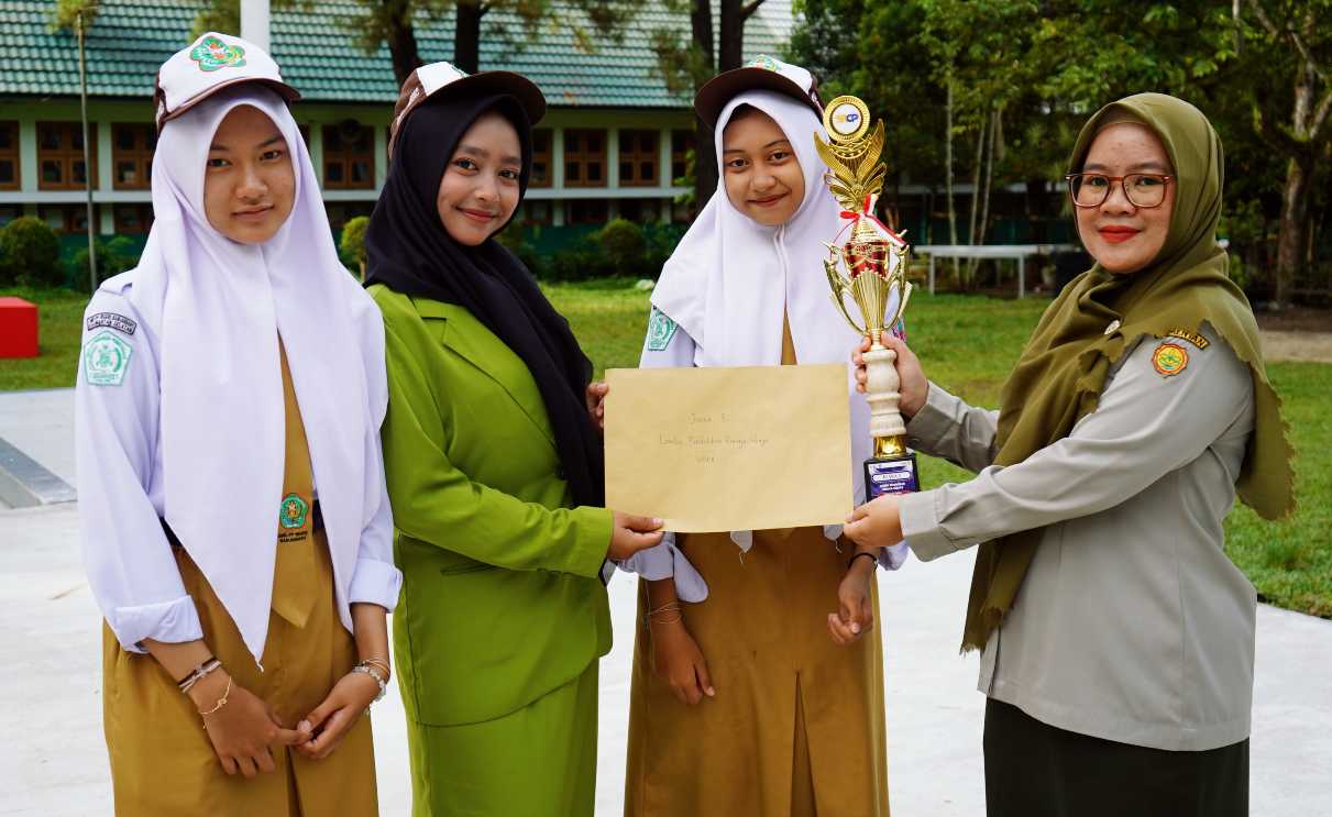 SMKPPN Kementan Juara Umum Lomba PMR Guardian of Humanity Kalsel 2025