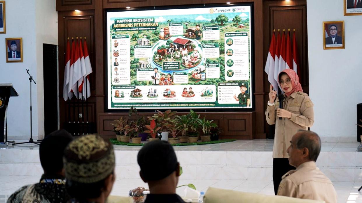 Kementan Dukung Polri Latih Warga Binaan Densus 88 geluti Agribisnis Peternakan<br><i>West Java`s Cinagara Animal Health Training Center Support Indonesian Farmers</i> West Java`s Cinagara Animal Health Training Center Support Indonesian Farmers