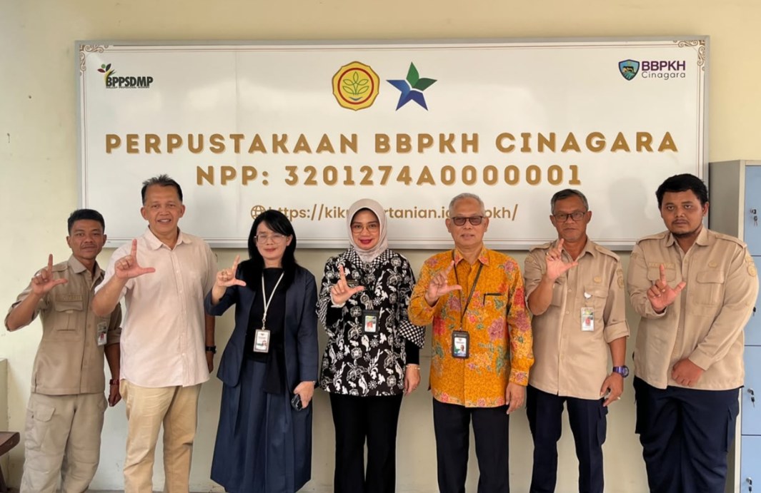 Akreditasi Perpustakaan BBPKH Cinagara, Kementan Perkuat Ekosistem Pengetahuan Pertanian<br><i>West Java`s Cinagara Animal Health Training Center Support Indonesian Farmers</i> West Java`s Cinagara Animal Health Training Center Support Indonesian Farmers