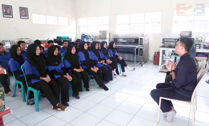Keterampilan Olah Hasil, Chef Hotel Bintang Latih Siswa SMK-PP Negeri Kementan <br><i>Millennial Farmers Development are the Target of Indonesia`s SMKPPN Banjarbaru</i> Millennial Farmers Development are the Target of Indonesia`s SMKPPN Banjarbaru