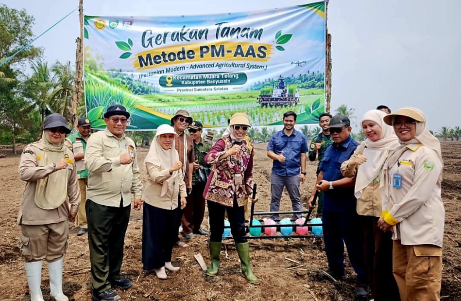 Infrastruktur & Teknologi, Kementan Optimalkan 15 Ribu Ha PM-AAS Banyuasin<br><i>Millennial Farmers Development are the Target of Indonesia`s SMKPPN Sembawa</i> Millennial Farmers Development are the Target of Indonesia`s SMKPPN Sembawa