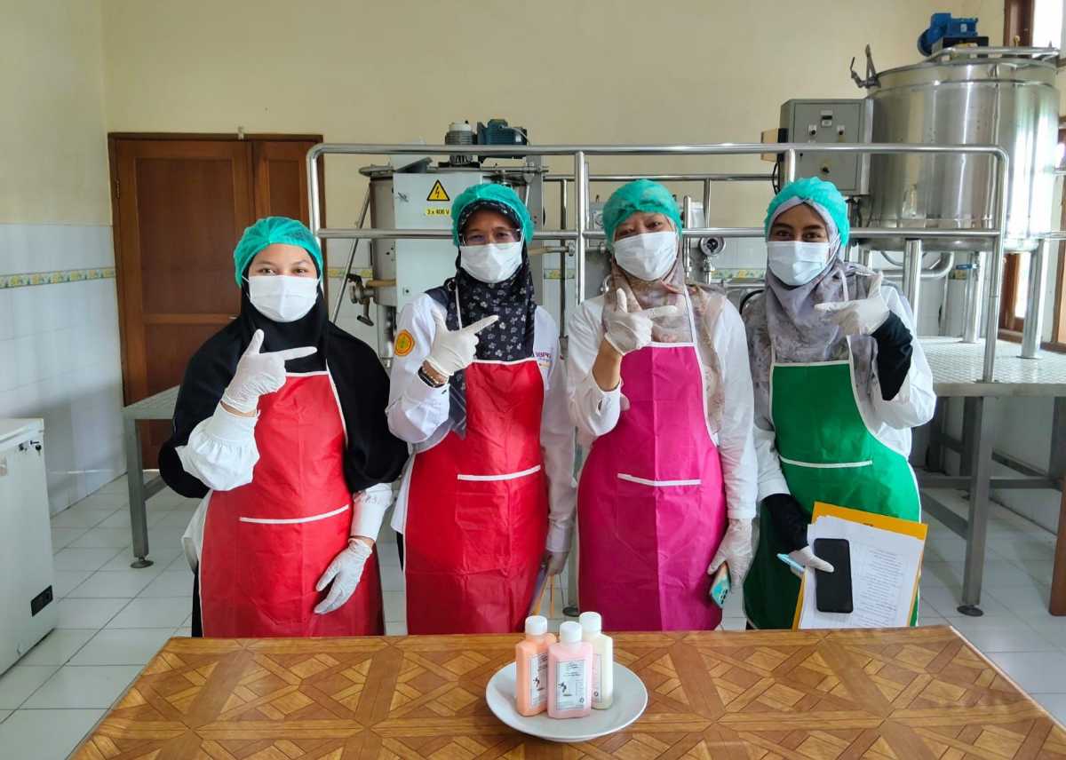 Sertifikasi NKV, UPT Pelatihan Kementan Pastikan Keamanan Produk Hewani<br><i>West Java`s Cinagara Animal Health Training Center Support Indonesian Farmers</i> West Java`s Cinagara Animal Health Training Center Support Indonesian Farmers