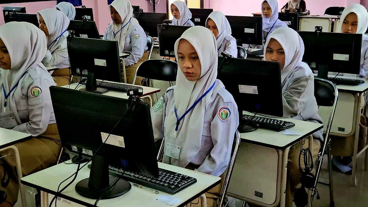 Millennial Farmers Development are the Target of Indonesia`s SMKPPN Banjarbaru