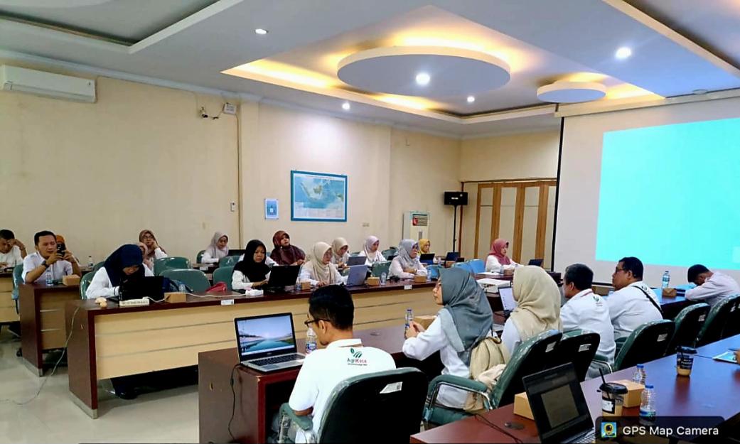 The Agricultural Library Support Indonesian Farmers in Achieving Food Self-sufficiency