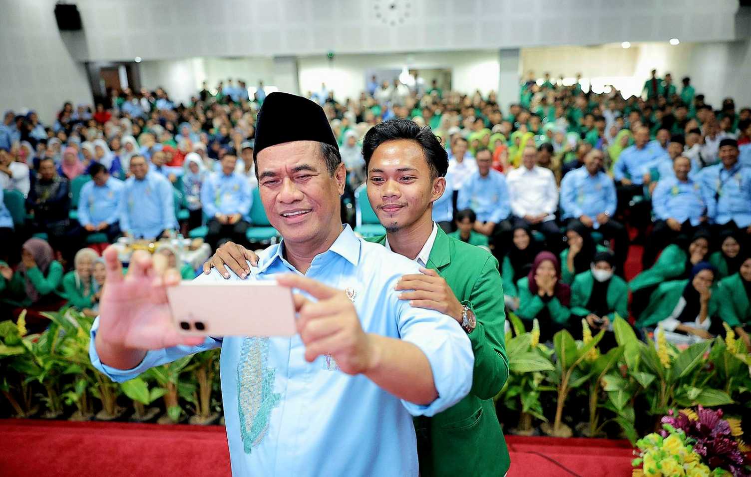 Mahasiswa Usung Aspirasi Petani ke Mentan Amran, Traktor Tiba di Pohuwato<br><i>Sulawesi`s Batangkaluku Agricultural Training Center Support Indonesian Farmers</i> Sulawesi`s Batangkaluku Agricultural Training Center Support Indonesian Farmers