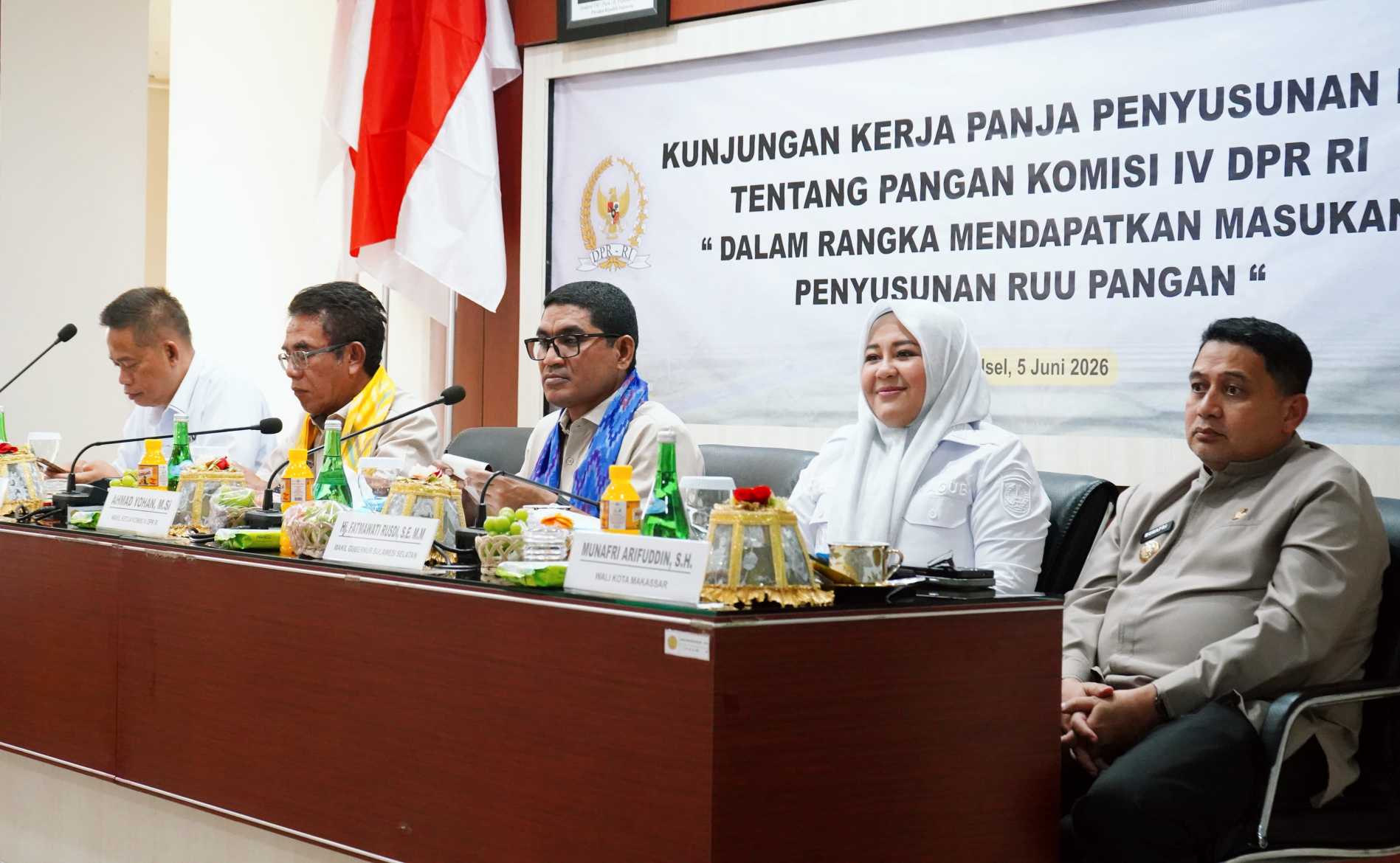 Perkuat Ketahanan Pangan, Kementan Kawal Penyusunan RUU Pangan<br><i>Sulawesi`s Batangkaluku Agricultural Training Center Support Indonesian Farmers</i> Sulawesi`s Batangkaluku Agricultural Training Center Support Indonesian Farmers