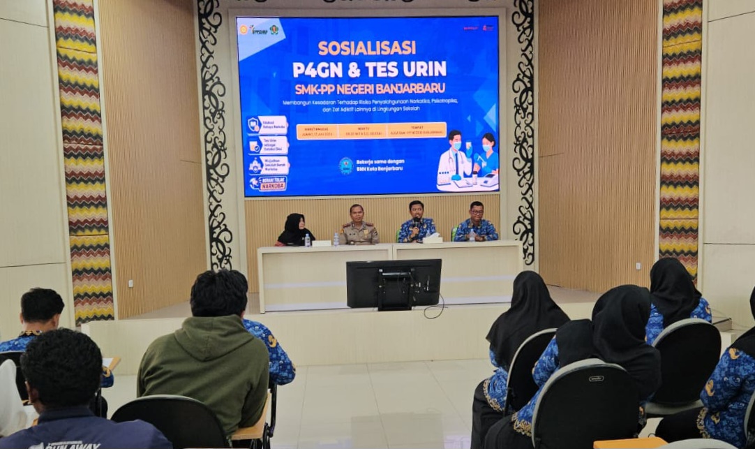 Tak Ada Toleransi untuk Narkoba! Kementan Perkuat Benteng ASN dan Gen Z Pertanian<br><i>Millennial Farmers Development are the Target of Indonesia`s SMKPPN Banjarbaru</i> Millennial Farmers Development are the Target of Indonesia`s SMKPPN Banjarbaru