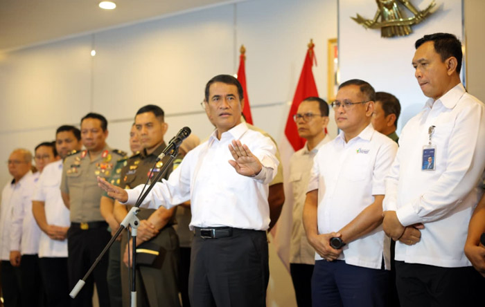 Revolusi Pupuk Nasional: Pemerintah Revitalisasi Industri dan Bersihkan Rantai Mafia