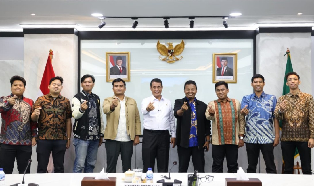 Mentan Amran Ajak Anak Muda Bangun Pertanian, IKA BEM Nusantara Siap Bergerak