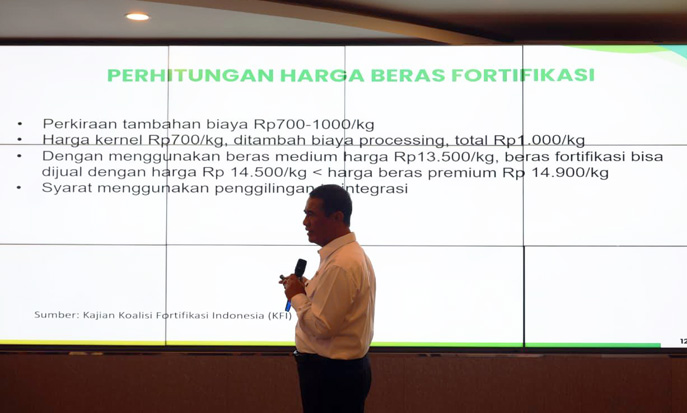 Mentan Amran Bongkar Dugaan Mafia Mainkan Harga Beras Fortifikasi, Dijual hingga Rp42 Ribu/Kg Tak Sesuai Ketentuan<br><i>Indonesian Govt Support the Farmers to Increase National Food Production</i> Indonesian Govt Support the Farmers to Increase National Food Production