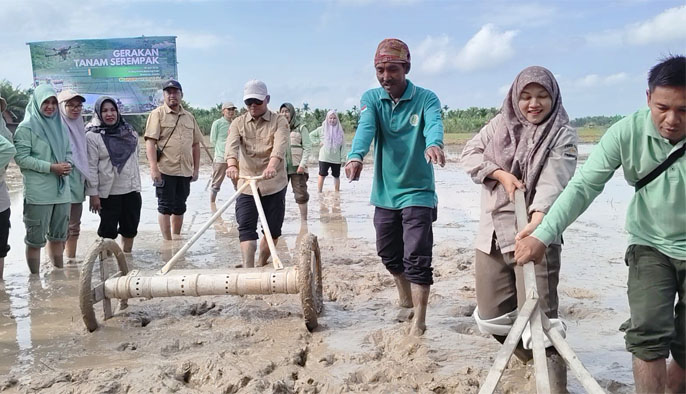 Gertam Serempak Jambi, Polbangtan Kementan Dorong PM-AAS & Inovasi Drum Seeder<br><i>Millennial Farmers Development are the Target of Indonesia`s Polbangtan Bogor</i> Millennial Farmers Development are the Target of Indonesia`s Polbangtan Bogor