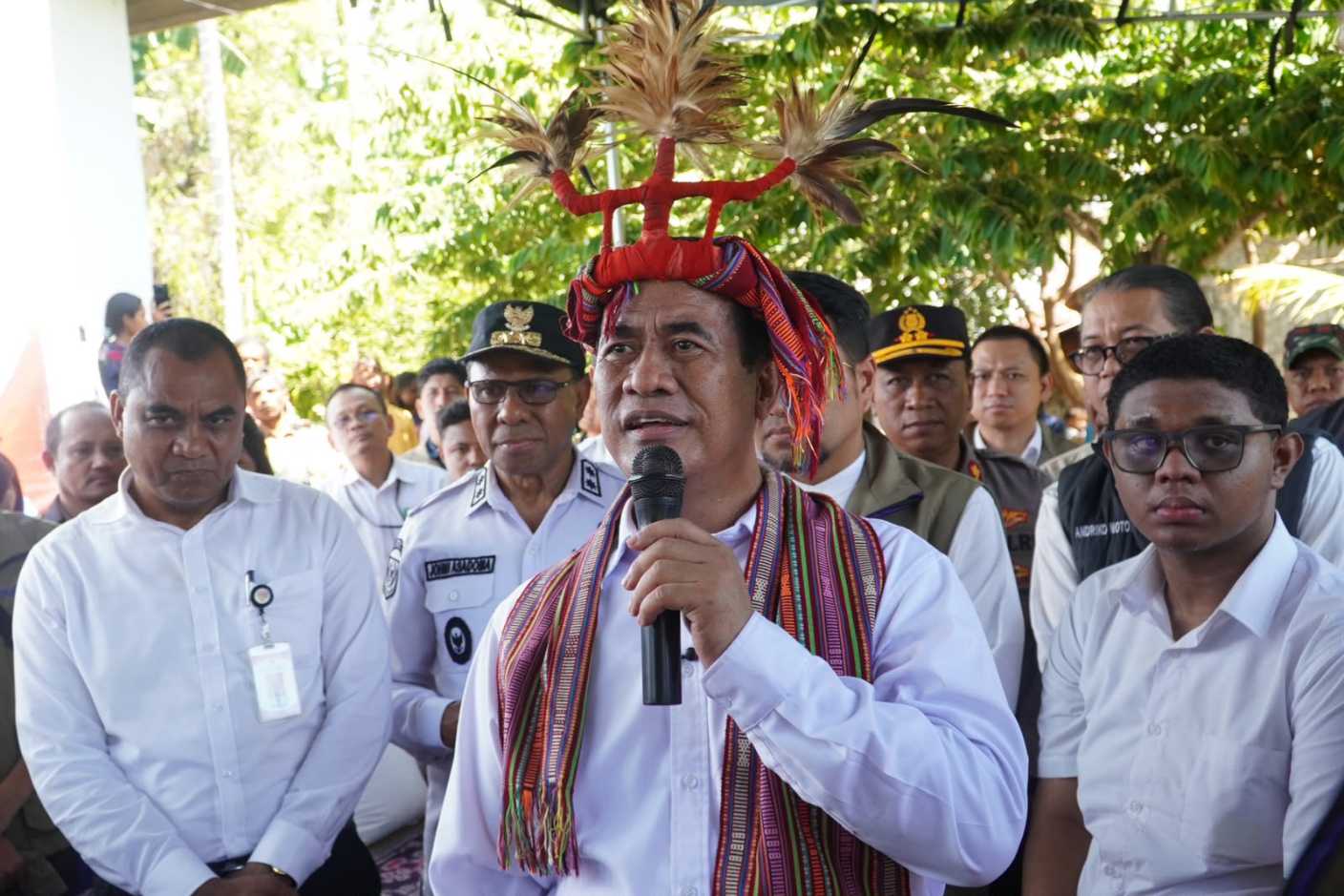 Indonesian Got Provides Food Aid for East Nusa Tenggara Earthquake Victims