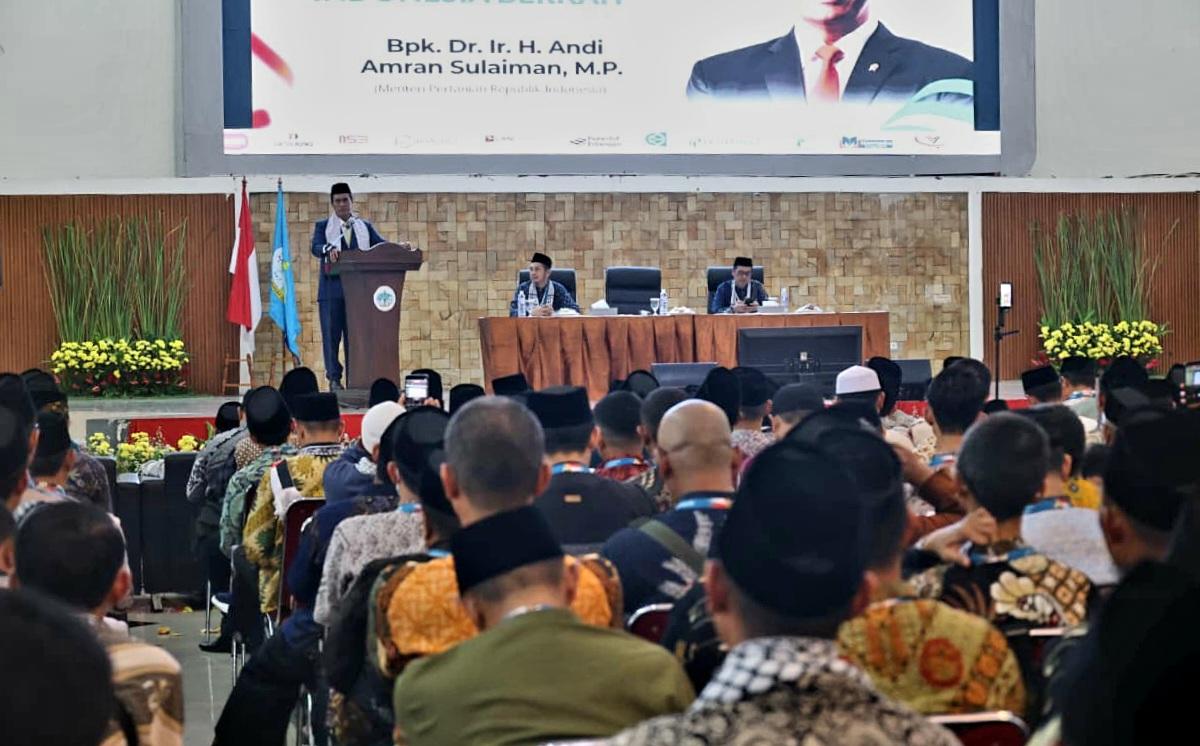 Ajak Wahdah Islamiyah Perangi Mafia Pangan, Mentan Amran: "Jangan Biarkan Rakyat Ditipu"<br><i>Islamic Organizations Support the Indonesian Govt to Eradicating the Food Mafia</i> Islamic Organizations Support the Indonesian Govt to Eradicating the Food Mafia