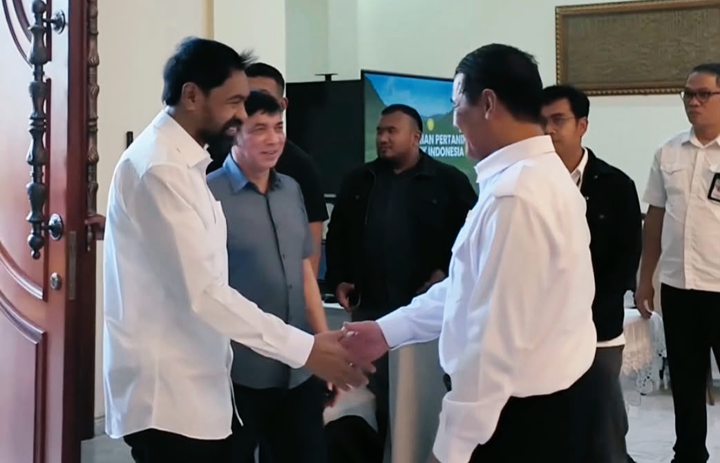 Kementan dan Pemprov Aceh Sinergi Percepat Pemulihan Sektor Pertanian Pascabencana<br><i>Indonesian Govt Assisting Recovery Aceh`s Agriculture after the Natural Disaster</i> Indonesian Govt Assisting Recovery Aceh`s Agriculture after the Natural Disaster
