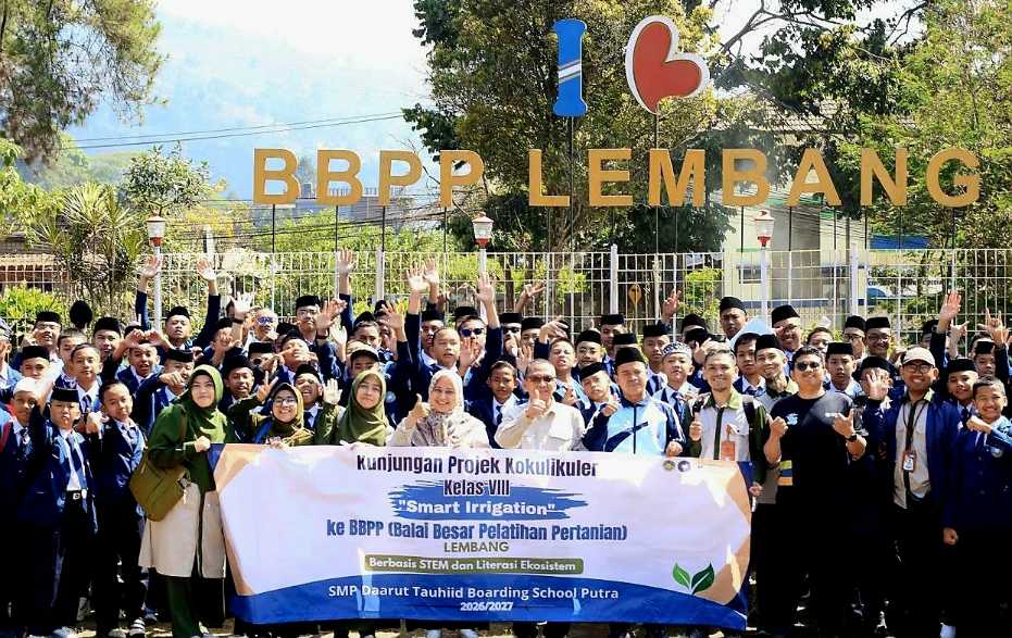 Regenerasi sejak Dini, UPT Kementan Dekatkan Gen Z pada Pertanian Modern<br><i>West Java`s Lembang Agricultural Training Center Support Indonesian Farmers</i> West Java`s Lembang Agricultural Training Center Support Indonesian Farmers