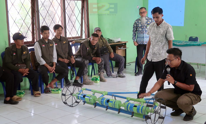 Tingkatkan Kapasitas BP, Kementan Gelar Bimtek Pembuatan Drum Seeder PM-AAS<br><i>The Agricultural Library Support Indonesian Farmers to Attain Food Self-sufficiency</i> The Agricultural Library Support Indonesian Farmers to Attain Food Self-sufficiency